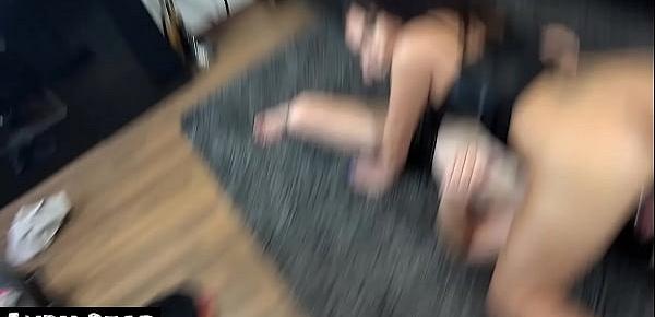  EHEFRAU FICKT MIT TOYBOY CUCKOLD CLEANUP